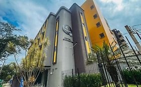 Esquina Batel - Hotel Econômico